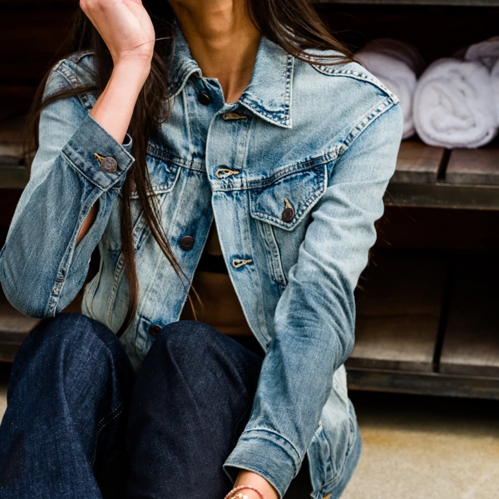 & JACKET Women’s Denim Jacket Size 6
